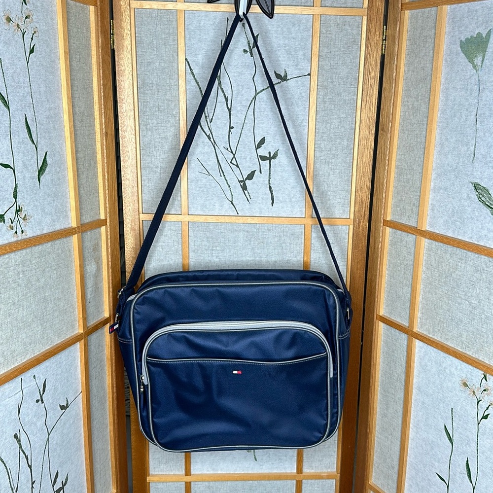 “Tommy Hilfiger” Travel Luggage, Carry-on, Travel Bag. Laptop Crossbody Bag